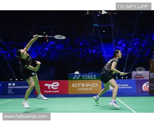 武汉羽毛球队世锦赛精彩配合点评展现团队实力与默契之美