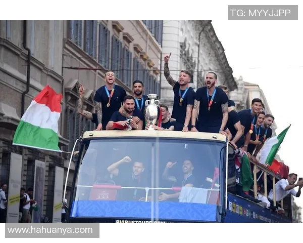 足球明星庆生派对引发火灾现场惊险瞬间曝光