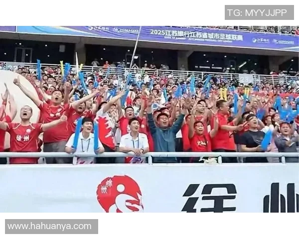 足球明星齐聚汕尾共庆盛事引发球迷热潮 足球明星齐聚汕尾共庆盛事引发球迷热潮